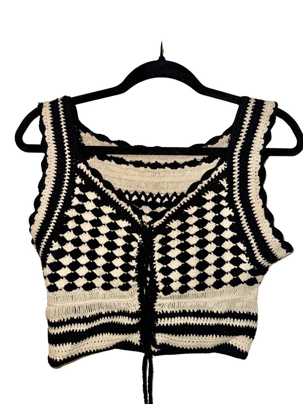 Forever 21 Black & Cream Crochet Crop Top
